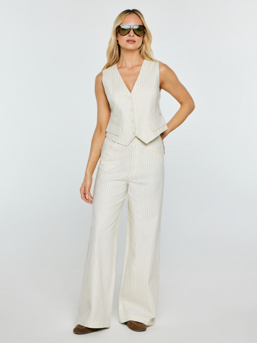 Elegantná vesta KINNIAV 102